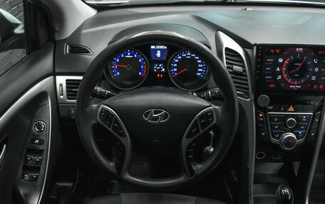 Hyundai i30 II рестайлинг, 2015 год, 1 300 000 рублей, 13 фотография