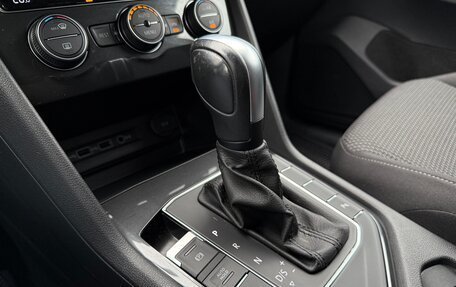 Volkswagen Tiguan II, 2019 год, 2 255 000 рублей, 17 фотография