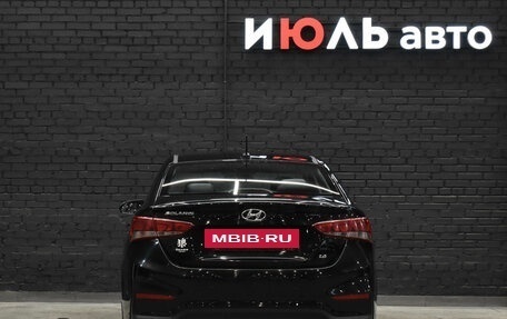 Hyundai Solaris II рестайлинг, 2017 год, 1 200 000 рублей, 5 фотография