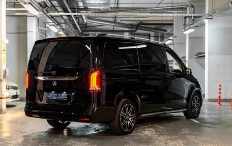 Mercedes-Benz V-Класс, 2023 год, 10 890 000 рублей, 3 фотография