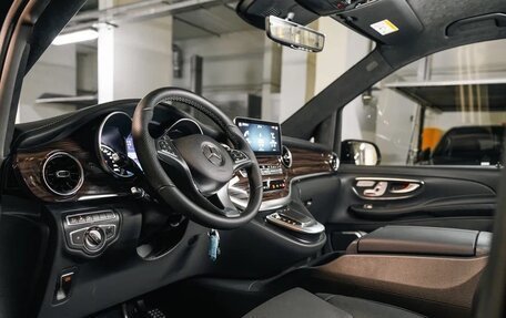 Mercedes-Benz V-Класс, 2023 год, 10 890 000 рублей, 6 фотография