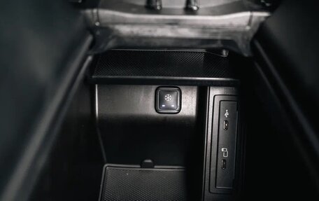 Mercedes-Benz V-Класс, 2023 год, 10 890 000 рублей, 15 фотография