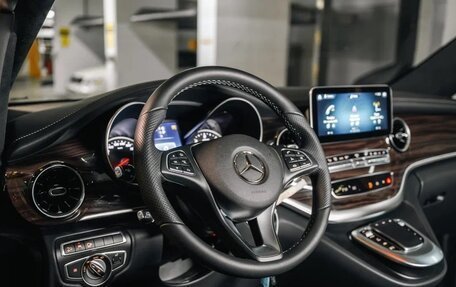 Mercedes-Benz V-Класс, 2023 год, 10 890 000 рублей, 8 фотография