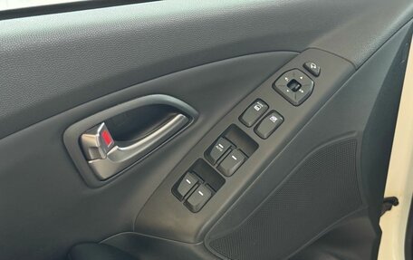 Hyundai ix35 I рестайлинг, 2015 год, 1 300 000 рублей, 7 фотография