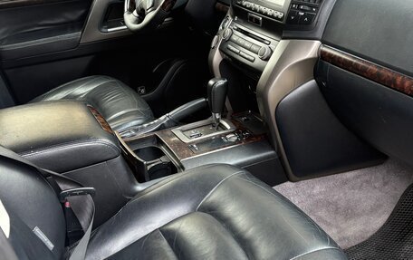 Toyota Land Cruiser 200, 2011 год, 2 065 000 рублей, 2 фотография