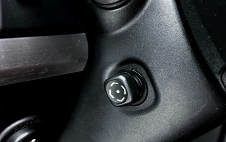 Toyota Land Cruiser Prado 150 рестайлинг 2, 2020 год, 4 750 000 рублей, 13 фотография