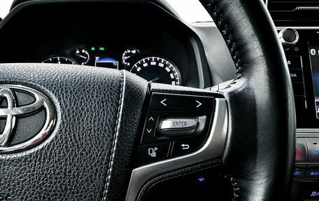 Toyota Land Cruiser Prado 150 рестайлинг 2, 2020 год, 4 750 000 рублей, 15 фотография