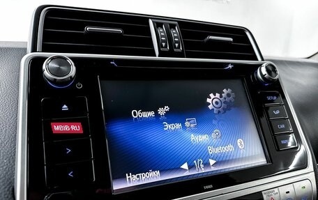 Toyota Land Cruiser Prado 150 рестайлинг 2, 2020 год, 4 750 000 рублей, 19 фотография