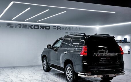 Toyota Land Cruiser Prado 150 рестайлинг 2, 2020 год, 4 750 000 рублей, 30 фотография