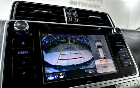 Toyota Land Cruiser Prado 150 рестайлинг 2, 2020 год, 4 750 000 рублей, 20 фотография