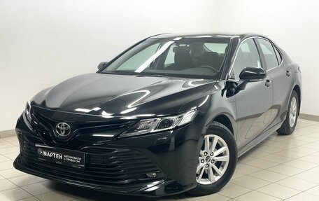 Toyota Camry, 2018 год, 2 700 000 рублей, 1 фотография