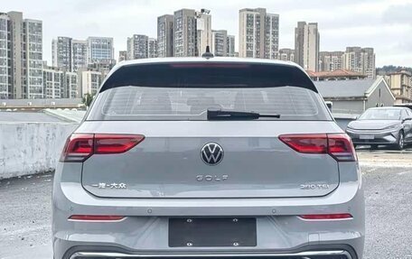 Volkswagen Golf VIII, 2023 год, 1 980 332 рублей, 10 фотография