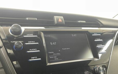 Toyota Camry, 2018 год, 2 700 000 рублей, 14 фотография