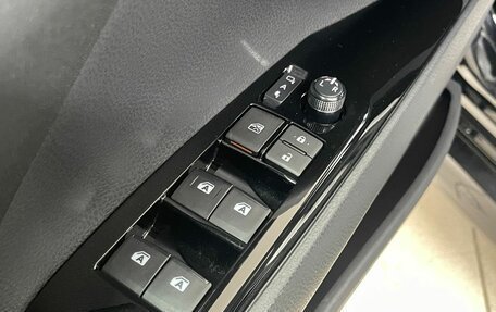 Toyota Camry, 2018 год, 2 700 000 рублей, 17 фотография