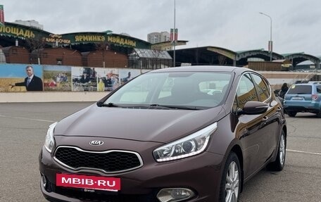 KIA cee'd III, 2014 год, 1 289 000 рублей, 2 фотография