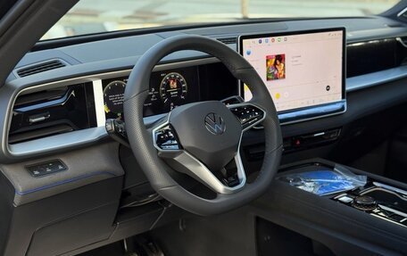 Volkswagen Teramont, 2025 год, 6 200 000 рублей, 24 фотография