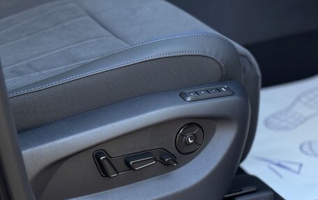 Volkswagen Teramont, 2025 год, 6 200 000 рублей, 30 фотография