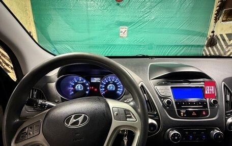 Hyundai ix35 I рестайлинг, 2012 год, 1 050 000 рублей, 10 фотография