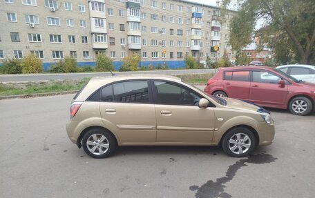 KIA Rio II, 2011 год, 450 000 рублей, 2 фотография
