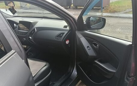 Hyundai ix35 I рестайлинг, 2014 год, 1 500 000 рублей, 24 фотография