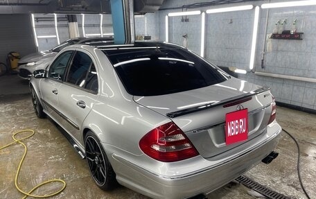 Mercedes-Benz E-Класс, 2004 год, 1 500 000 рублей, 3 фотография