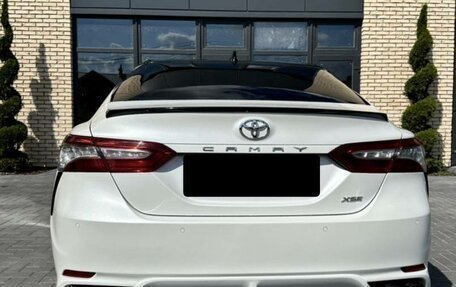 Toyota Camry, 2019 год, 1 850 000 рублей, 3 фотография