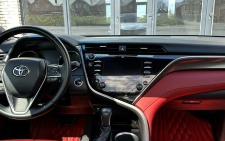Toyota Camry, 2019 год, 1 850 000 рублей, 11 фотография