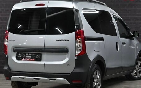 Renault Dokker, 2019 год, 1 800 000 рублей, 3 фотография