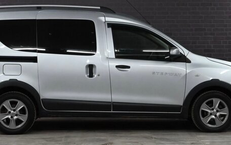 Renault Dokker, 2019 год, 1 800 000 рублей, 2 фотография