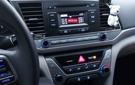 Hyundai Elantra VI рестайлинг, 2017 год, 1 350 000 рублей, 10 фотография