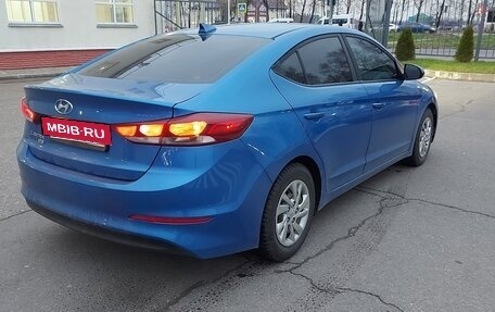 Hyundai Elantra VI рестайлинг, 2017 год, 1 350 000 рублей, 9 фотография