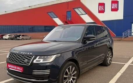 Land Rover Range Rover IV рестайлинг, 2015 год, 3 299 000 рублей, 2 фотография