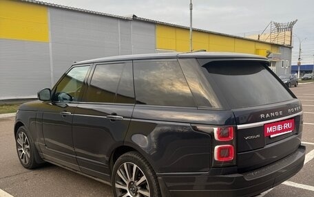 Land Rover Range Rover IV рестайлинг, 2015 год, 3 299 000 рублей, 6 фотография