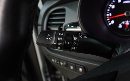 KIA Rio IV, 2018 год, 1 325 000 рублей, 17 фотография