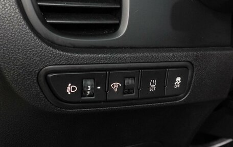 KIA Rio IV, 2018 год, 1 325 000 рублей, 18 фотография