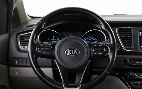 KIA Carnival III, 2018 год, 2 387 097 рублей, 15 фотография