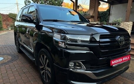 Toyota Land Cruiser 200, 2019 год, 8 150 000 рублей, 3 фотография