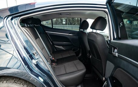 Hyundai Elantra VI рестайлинг, 2019 год, 1 800 000 рублей, 12 фотография