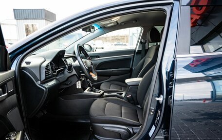 Hyundai Elantra VI рестайлинг, 2019 год, 1 800 000 рублей, 11 фотография