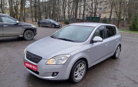 KIA cee'd I рестайлинг, 2009 год, 650 000 рублей, 1 фотография