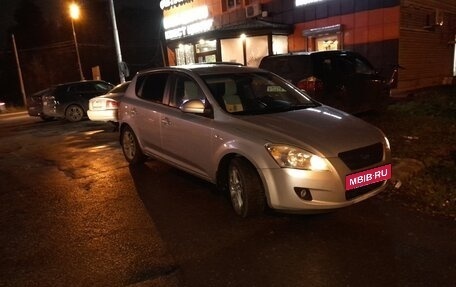 KIA cee'd I рестайлинг, 2009 год, 650 000 рублей, 27 фотография