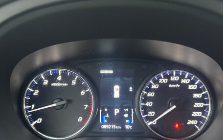 Mitsubishi Outlander III рестайлинг 3, 2017 год, 1 990 000 рублей, 9 фотография