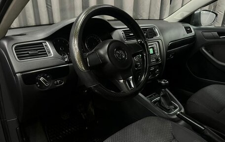 Volkswagen Jetta VI, 2011 год, 799 888 рублей, 5 фотография