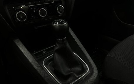 Volkswagen Jetta VI, 2011 год, 799 888 рублей, 13 фотография