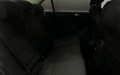 Volkswagen Jetta VI, 2011 год, 799 888 рублей, 16 фотография