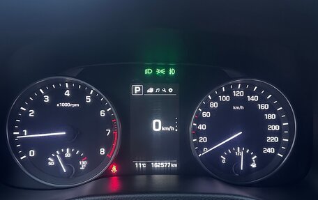 Hyundai Elantra VI рестайлинг, 2018 год, 1 500 000 рублей, 9 фотография