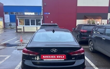 Hyundai Elantra VI рестайлинг, 2018 год, 1 500 000 рублей, 5 фотография