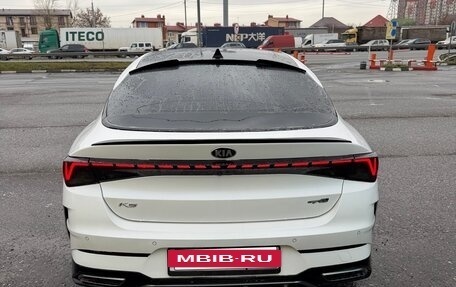 KIA K5, 2021 год, 2 300 000 рублей, 2 фотография