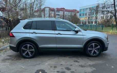 Volkswagen Tiguan II, 2018 год, 3 080 000 рублей, 4 фотография
