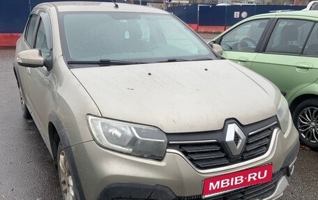 Renault Logan II, 2019 год, 800 000 рублей, 1 фотография